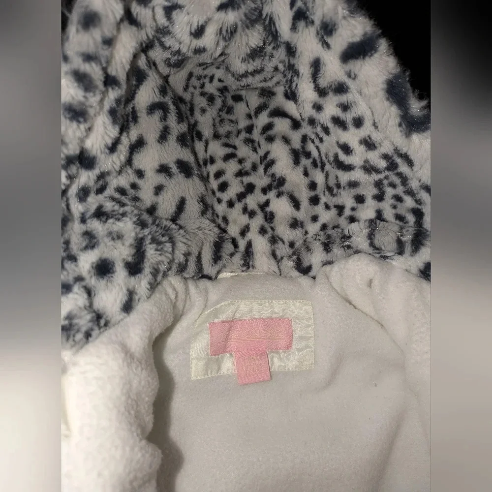 London Fog Baby Girl Snow Suit Size 6-9M. EUC